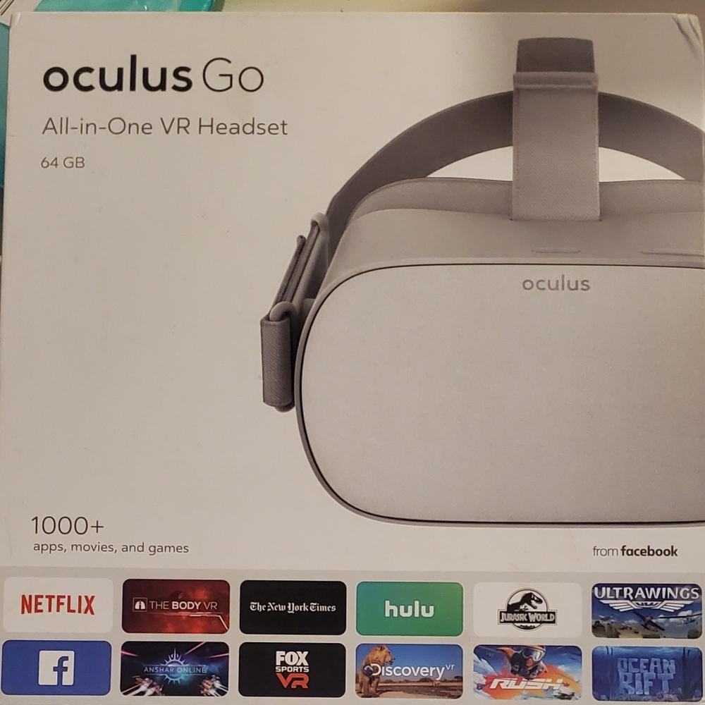 Oculus Go 64gb virtual reality headset with remote